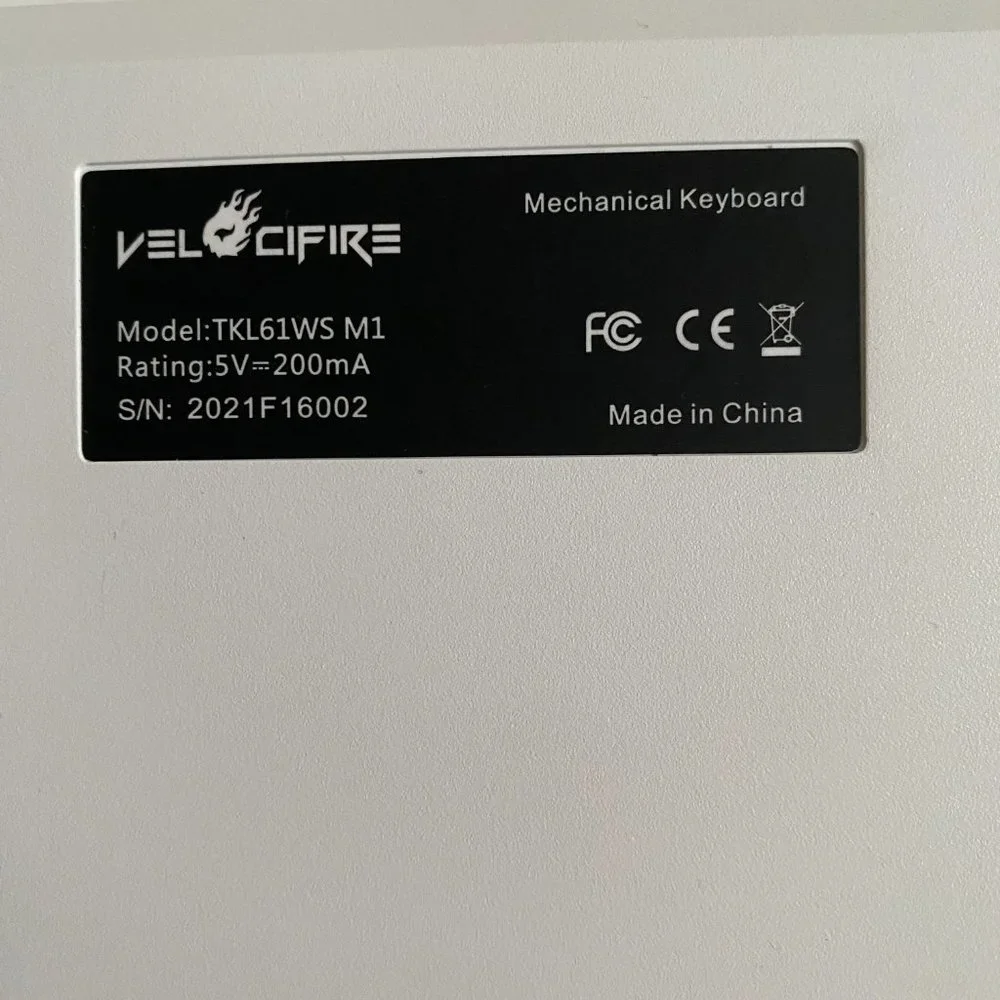 Velocifire Ergonomic Retro Looking Mechanical Keyboard With USB Cord TKL61WS M1